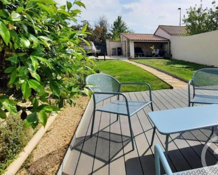 Gite La Bulle Avec Jardin A 15 Min Des Plages Saint-Benoist-sur-Mer Exterior foto